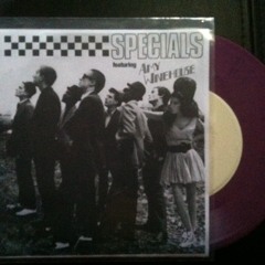 The Specials feat. Amy Winehouse-"You're Wondering Now" (Live @ V Festival Chelmsford)