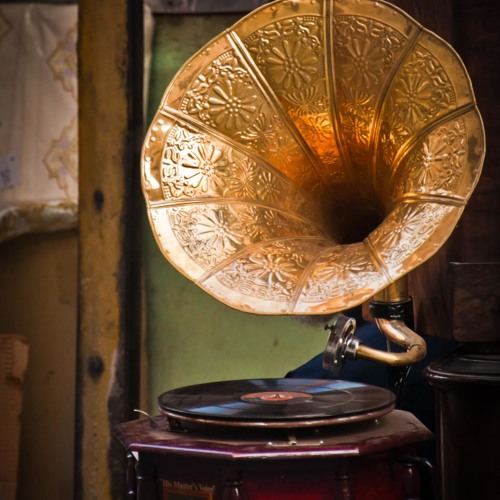 music - موسيقى