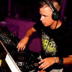 Jamie.R-DJ - Ibiza Bootcamp set @ Bounceology, Kanya [7th June 2012]