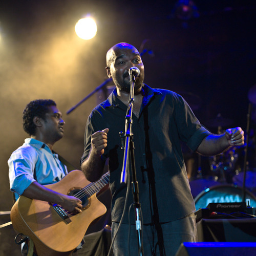 Aadheentha - Shiuz (feat. Dinba Family )