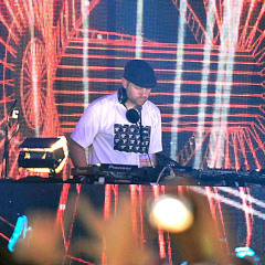 Redshift - DJ Shadow Mix for Diplo and Friends BBC Radio 1  (20:07:13)