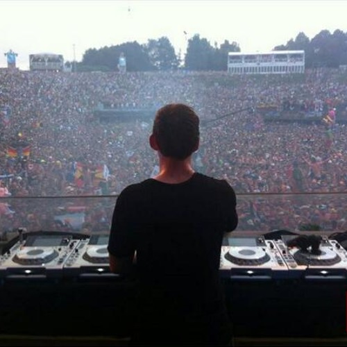 Hardwell-ID/Avicii & Nicky Romero - I Could Be The One Tomorrowland 2013 Main stage
