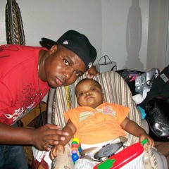 Middle fingers up Toety Rell