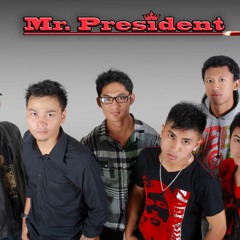 Kau Pilih Aku Atau Dia