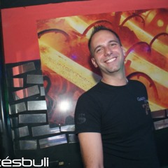 Dj.Tak'oh vs.Oscar Akagy-El Discjockey