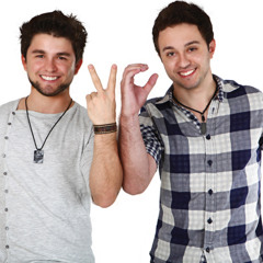 Vinicius e Camargo - Escorrego
