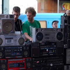 Jammin in the Basement on some Vestax PDX