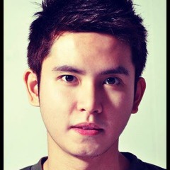 Sunday Morning - Acoustic + Guitar Solo + Beatbox by Paul Reyes