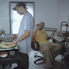 skope and tarzan live at azsessions.com 5/2005