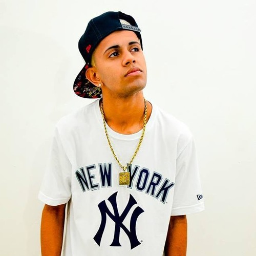 MC Gui Rs - Ela é uma Princesa (DJ Mart)