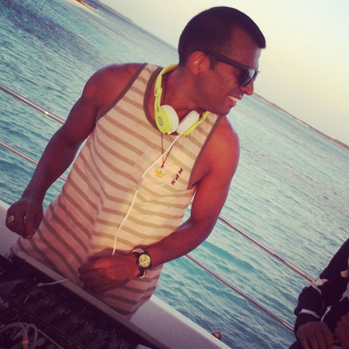 HECTOR GAMEZ @ Los Roques LUQUEJUAN