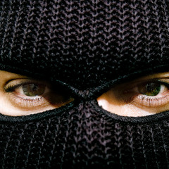 MASKED UP FT VA SLIM