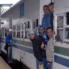 Clásico viaje en el tren Roca argentino