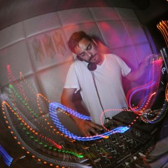 Dave Aju at AYLI w  Magic Mountain High + Move D 05.26.13