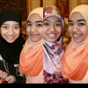 Clarity - Me, Hariisah & Fatin :)