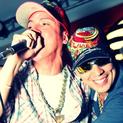 MCs Pikeno E Menor Toda Toda (KondZilla Versão Do Clipe