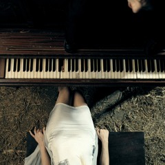 Lady Gaga - The Edge Of Glory (Piano Instrumental )