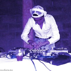 The advent –(Nic fanciulli – Muzzaik – Daniel Jrz Mashup / Remix) Tiko’s groove – I Can’t Nothing.