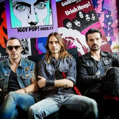 Thirty Seconds To Mars - Save Me