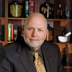 Dr. Schulze with 500 friends of Herbs Hands Healing, in London Talk 3