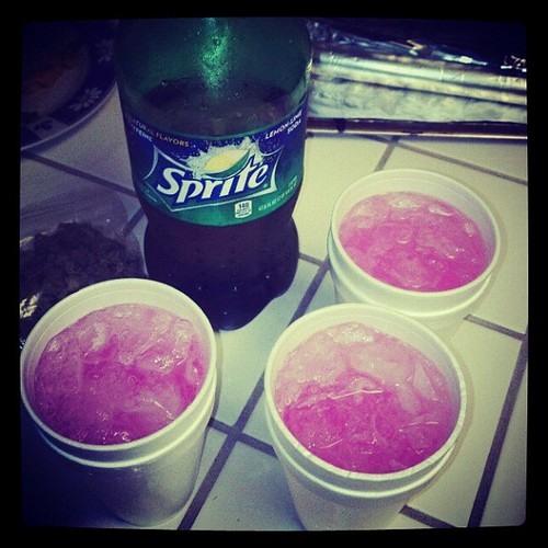 Gucci Mane Ft. PeeWee Longway - Servin Lean ( Throwed & Chopped )