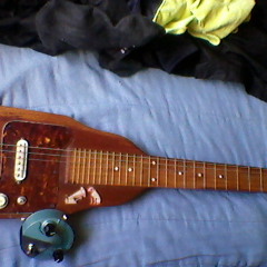 HighHopes-solo-Lap steel"caseira"(home made)+mini Fuzz Face Hendrix