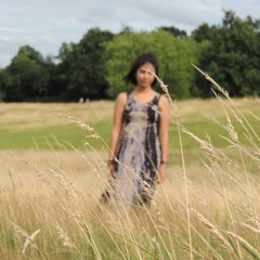 Leave me alone :: alone in my room version