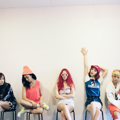 f(x) - Goodbye Summer [Ft. D.O of EXO] (Instrumental)
