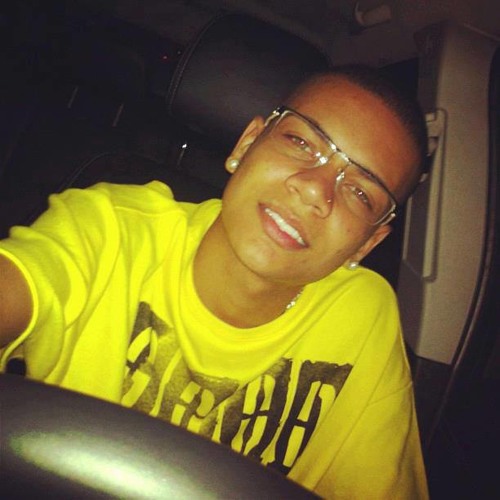 Mc Duduzinho - Completamente Louco [ AO VIVO NA FAVELA DO LIXO  CABO FRIO ]