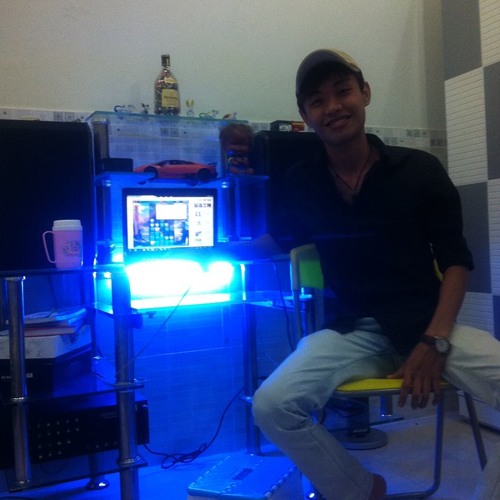 18 - 08 - 2013 NST Lan Kwai Fong - RMX Duy Anh