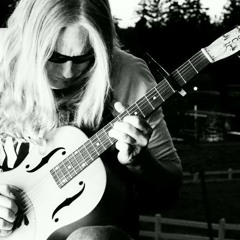 Mick Mars of Motley Crue with Pat Capone WLUP 2013