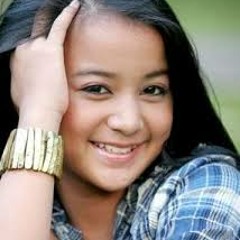 Buka dikit joss-Juwita Bahar