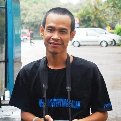 bulan sapotong ayank andriani bulan sapotong ayank andriani