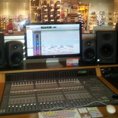 Dreezy - Fearless Ft Young AiZ & Keeshawn (Free DL)