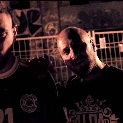 Alpa Gun Feat Mosh36 - AKZ Tour 2013