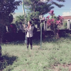 Umbrella Short Cover - Rihanna