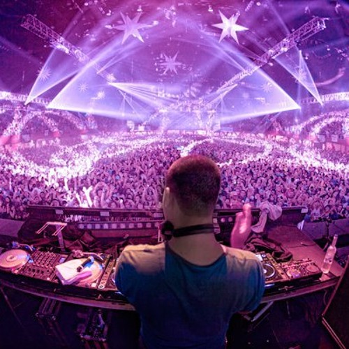 Afrojack feat. Matthew Koma - Keep Our Love Alive