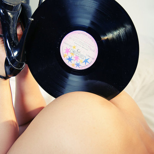 I Aim To Please (featuring Crapdragon)