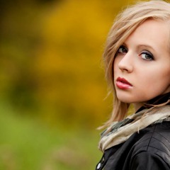 Madilyn Bailey Acoustic -Can't Hold Us