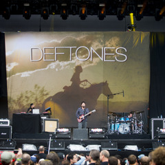 Deftones - Swerve City