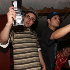 TANTO, TONTO----- TRONE MAN / MC SHOPAN / CEUDO