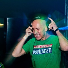 Paul Taylor Live At XS Nightclub Burnley - Saturday 18th June 2005