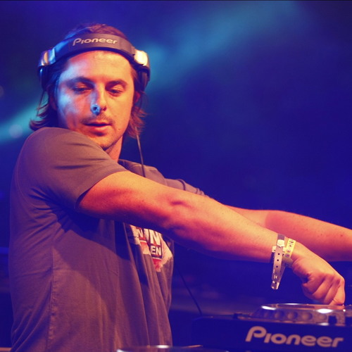 Axwell & Brian Tappert - Inside Of Me