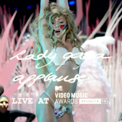 Lady Gaga - Applause (Live at VMA 2013)