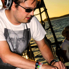 Ferry Tayle Live At Fusion Of Sound - Cesenatico (31.08.2013)