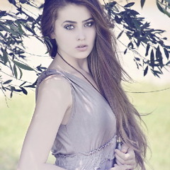 BIDADARI SURGA (  Lagu Kenangan Untuk Sang Istri )