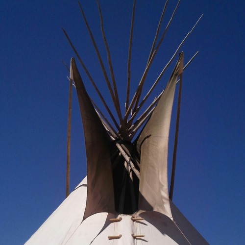 kEen CoManChE yoTe tuNez...Bro jaMn under Tha Moon and StarZ  at RounD roC AZ