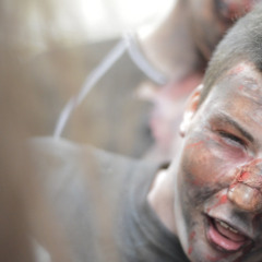 Nem Lát, Nem Hall, Nem Beszél