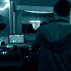 The unusual Techno & Digital Warm-Up
