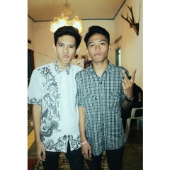 mimpi yang sempuna (covering) amateur @fitraaAM @ilhamwiratamaa